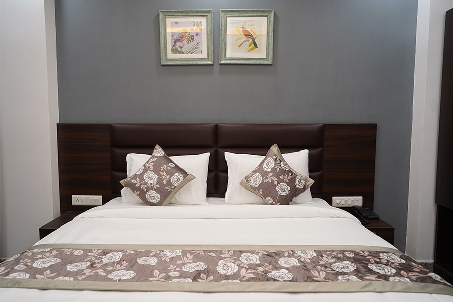 Best Accommodation in Gurgaon, Sector 52