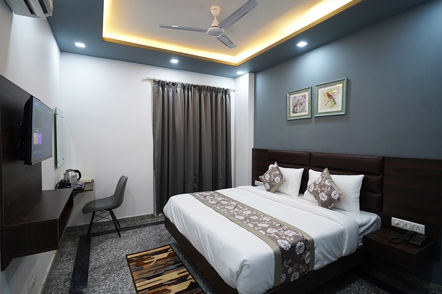 Best Accommodation in Gurgaon, Sector 52